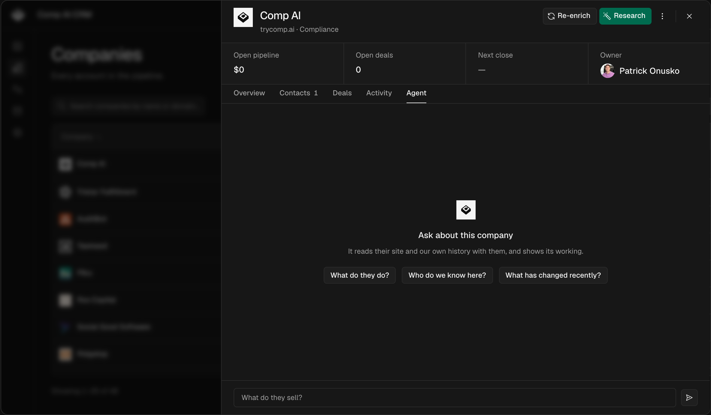 에이전트가 고객 정보를 조사하고 기록하는 CRM 인터페이스